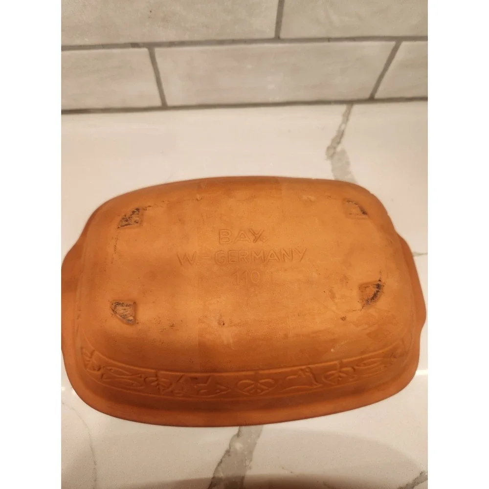 Romertopf Terra Cotta Clay Baker Pot and Lid #110 Made In Germany With Recipes